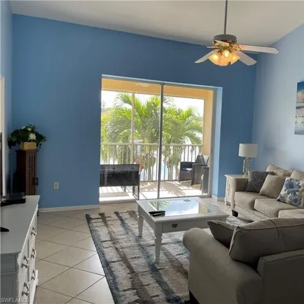 Image 9 - 380 Robin Hood Circle, Collier County, FL 34104, USA - Condo for rent