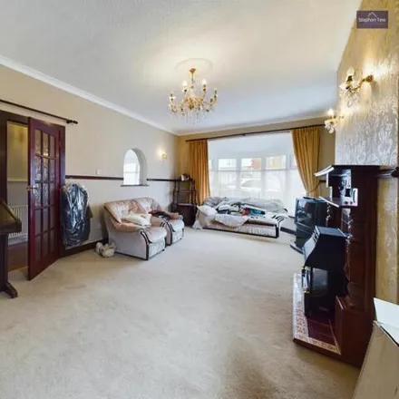 Image 4 - Daggers Hall Lane, Blackpool, FY4 4AY, United Kingdom - House for sale