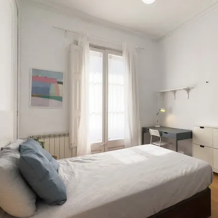 Rent this 6 bed room on Carrer del Rosselló in 255, 08008 Barcelona