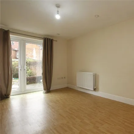Image 4 - The Rolleston, 73 Commercial Road, Swindon, SN1 5NX, United Kingdom - Apartment for rent