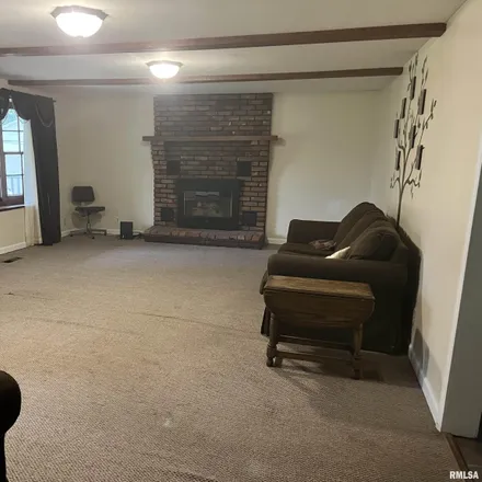 Image 3 - 322 West Wilson Street, Bluffs, Scott County, IL 62621, USA - House for sale