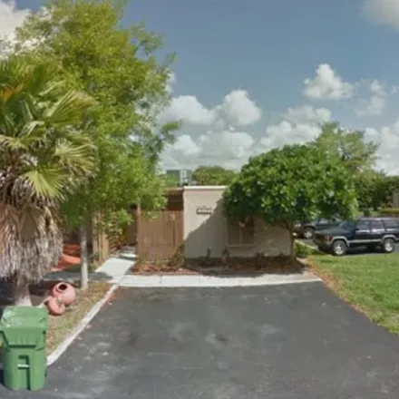 Rent this 2 bed house on Pembroke Pines