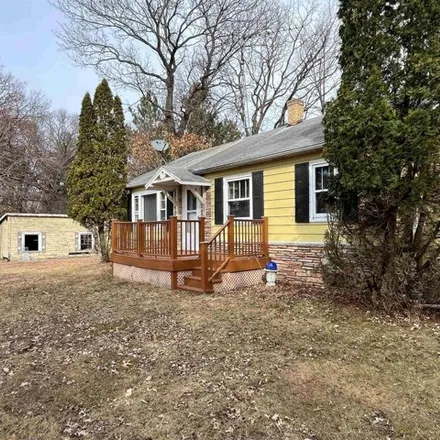 Buy this 3 bed house on 1199 County Highway F in Eau Claire, WI 54703