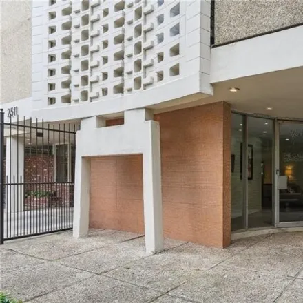 Image 2 - 2511 Saint Charles Ave Apt 302, New Orleans, Louisiana, 70130 - Condo for sale