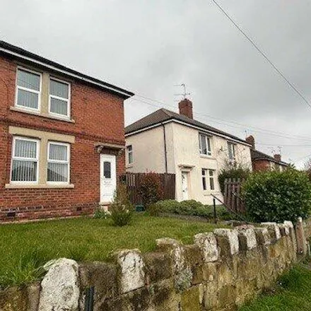 Rent this 2 bed duplex on Oates Avenue in Rawmarsh, S62 5DF
