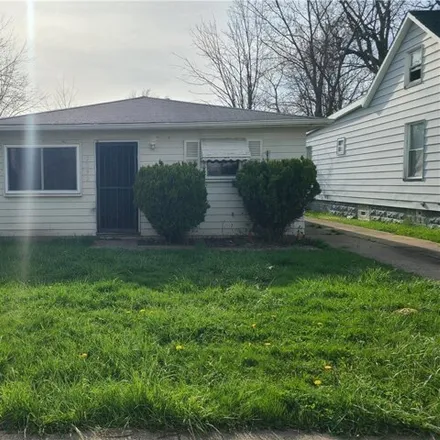 Rent this 3 bed house on 3884 East 143rd Street in Cleveland, OH 44128