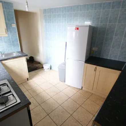 Rent this 4 bed townhouse on Delph Lane in Leeds, LS6 2HS