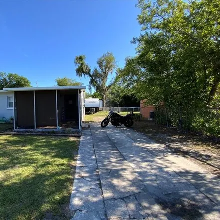 Buy this 3 bed house on 2629 Hempstead Drive in Polk County, FL 33801