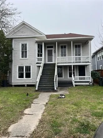 Rent this 4 bed house on 3613 Avenue O ½ in Galveston, TX 77550