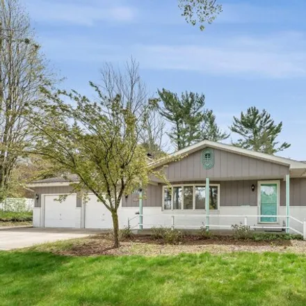 Image 2 - 17788 Brucker Street, Rosy Mound, Grand Haven Charter Township, MI 49417, USA - House for sale