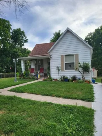 Buy this 2 bed house on 312 West Logan Street in Monett, MO 65708