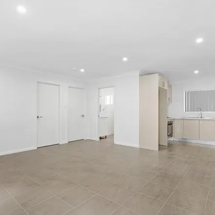 Image 2 - Daisy Place, Claremont Meadows NSW 2747, Australia - Apartment for rent