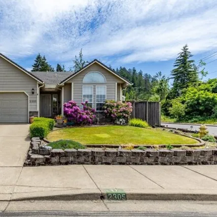 Buy this 3 bed house on 2305 V Street in Springfield, OR 97477