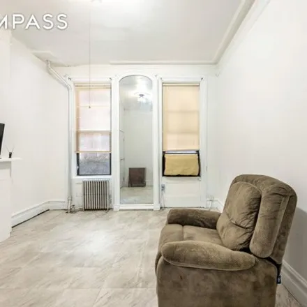 Image 6 - 312 West 49th Street, New York, NY 10019, USA - Apartment for sale