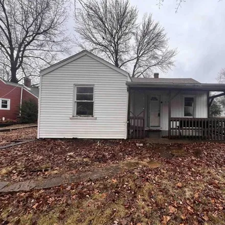 Buy this 2 bed house on 465 North Smith Street in Carbondale, IL 62901