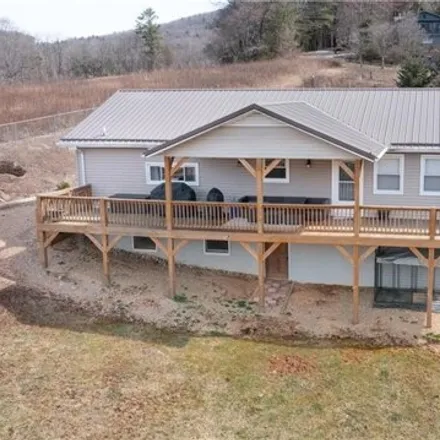 Buy this 4 bed house on 150 Carpenter Road in Three Mile, Avery County