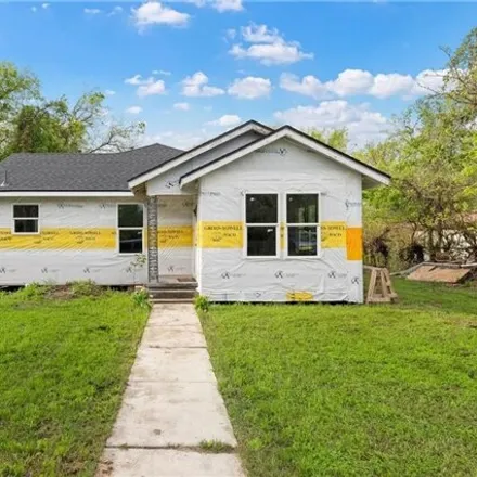 Buy this 3 bed house on 174 Shenandoah Street in Marlin, TX 76661