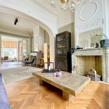 Rent this 1 bed apartment on Beverlaai 16 in 8500 Kortrijk, Belgium