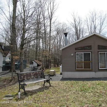 Buy this 3 bed house on 160 Tomhickon Trail in Coolbaugh Township, PA 18347