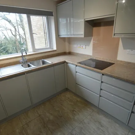 Image 3 - Warwick Court, Northlands Drive, Winchester, SO23 7AN, United Kingdom - Apartment for rent