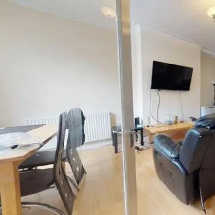 Image 1 - Back Mayville Street, Leeds, LS6 1ND, United Kingdom - Townhouse for rent