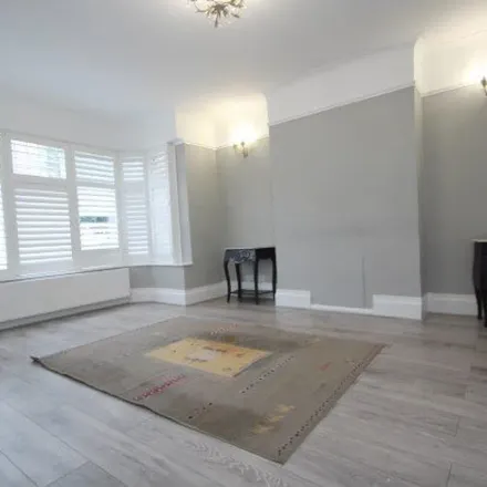 Image 1 - Ashburton Avenue, London, CR0 7JE, United Kingdom - Townhouse for rent