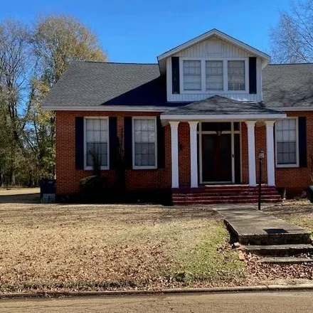 Buy this 6 bed house on 536 North Jackson Street in Brookhaven, MS 39601
