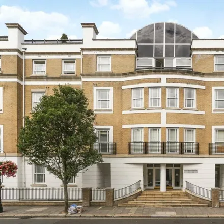 Rent this 2 bed apartment on Blue Cross animal hospital Victoria in Hugh Street, London