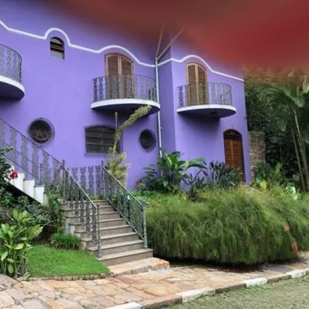 Rent this 4 bed house on Rua B in Marapé, Santos - SP