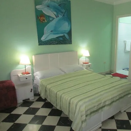 Rent this 1 bed apartment on Banco Financiero del Comercio 265 in Empedrado, Havana