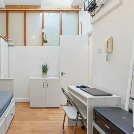 Buy this studio apartment on Golden Dragon in Caledonian Road, London