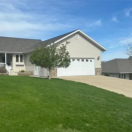 Buy this 4 bed condo on 1827 Bridgeview Boulevard in Detroit Lakes, MN 56501