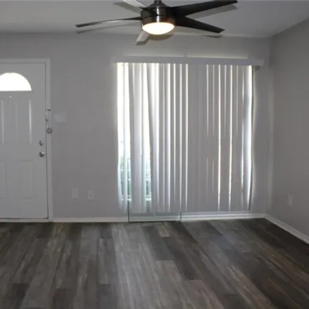 Image 3 - 10500 Lake June Rd Apt I07, Dallas, Texas, 75217 - Townhouse for rent