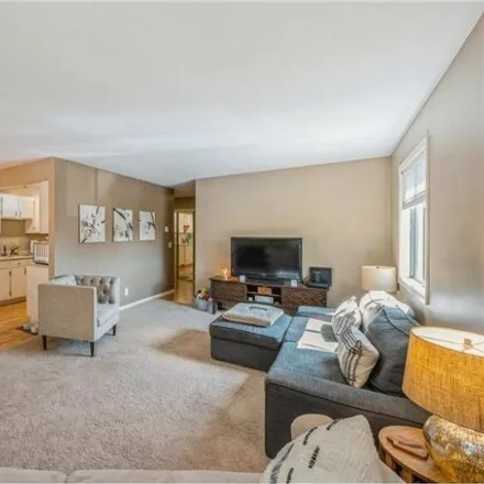 Image 4 - 7255 Vista Court, Eden Prairie, MN 55346, USA - Condo for sale