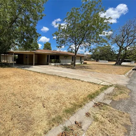 Image 3 - 117 Bell Street, Coleman, TX 76834, USA - House for sale