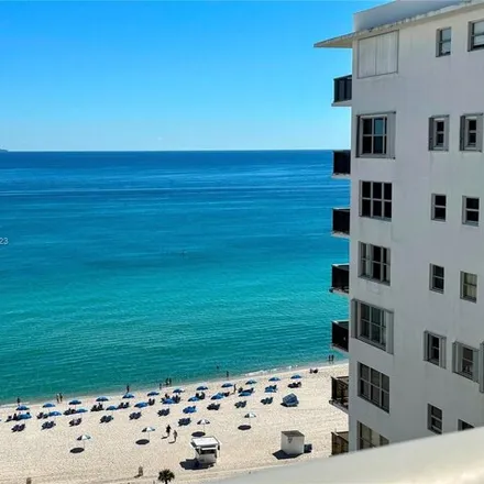 Image 1 - Maison Grande Condominium, 6039 Collins Avenue, Miami Beach, FL 33140, USA - Condo for sale
