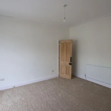 Image 4 - Courtland Road, Liverpool, L18 2EW, United Kingdom - Apartment for rent