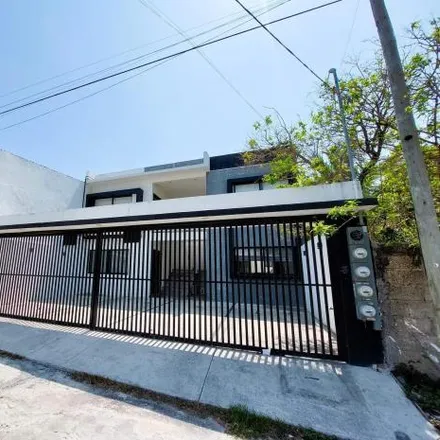 Rent this 2 bed house on Calle Las Colonias in 93294 Boca del Río, VER