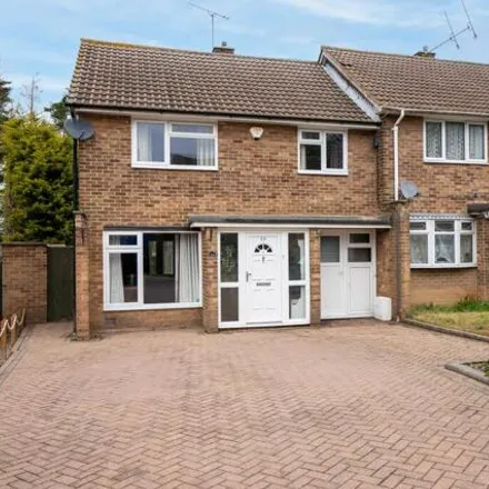 Buy this 3 bed duplex on Claydon Crescent in Basildon, SS14 2HF