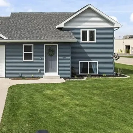 Buy this 3 bed house on 1599 Cedar Street in New London, WI 54961