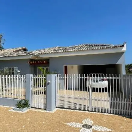 Buy this studio house on Drogaria Estância in Avenida Carlos Mauro, Águas de São Pedro