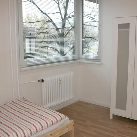 Rent this 7 bed room on Ahornallee 27 in 14050 Berlin, Germany
