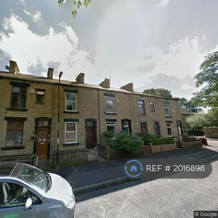 Image 2 - St James Street, Shaw, OL2 7TF, United Kingdom - Townhouse for rent