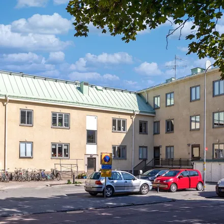 Rent this 3 bed apartment on Vikengatan 16C in 651 09 Karlstad, Sweden