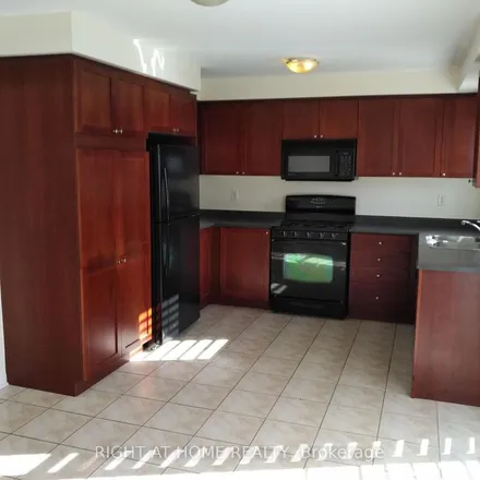 Rent this 3 bed apartment on 3124 Scotscraig Crescent in Oakville, ON L6M 5H4