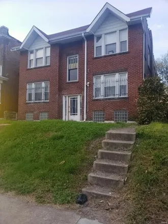 Buy this 8 bed house on 5197 Highland Avenue in St. Louis, MO 63113