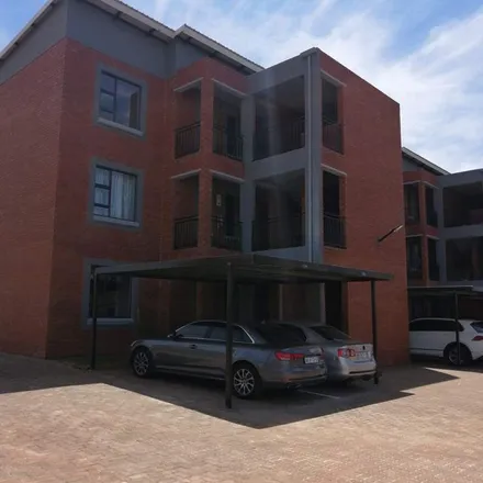 Rent this 2 bed apartment on Leaerskool Doctor Havinga in Andries Pretorius Street, Witpoortjie