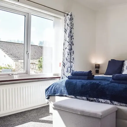 Rent this 3 bed townhouse on Lockwood in TS12 3AY, United Kingdom