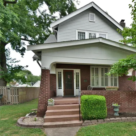 Buy this 2 bed house on 6919 Hancock Avenue in Saint Louis, MO 63139