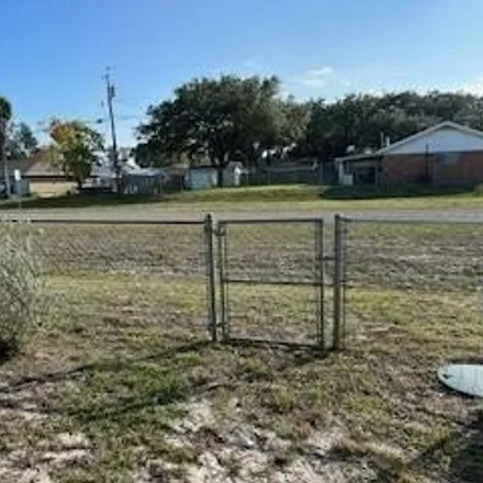 Image 8 - 902 N Doughty St, Rockport, Texas, 78382 - House for sale